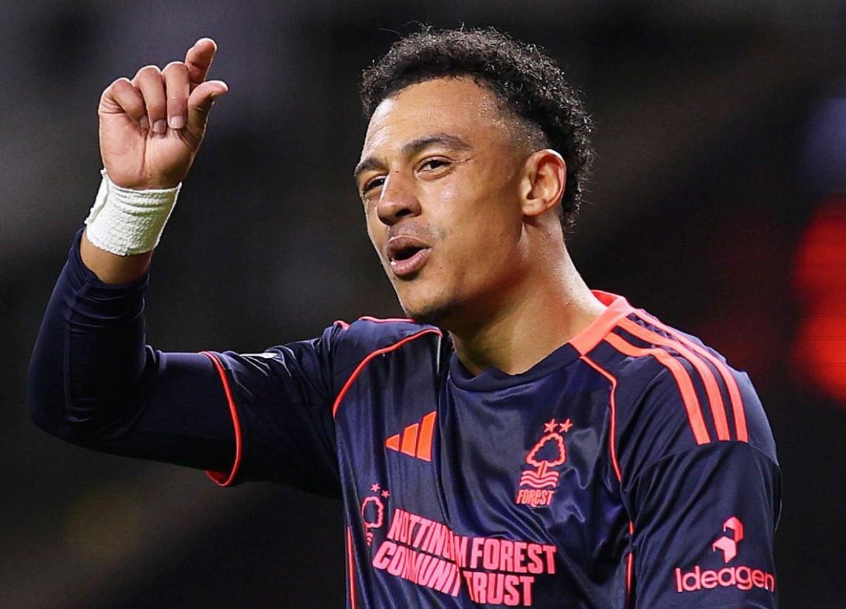 开云体育-罗马诺:国米曾想用弗拉泰西换恩多耶,但遭到森林拒绝