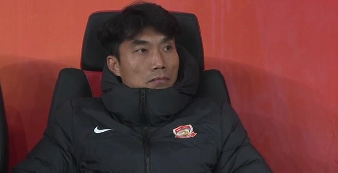 开云体育-郑智：恭喜海港获胜，这两场比赛失利我感觉愧对远征球迷